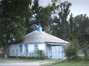 Скорбященский храм пос. Шаумянский. 2008 г.